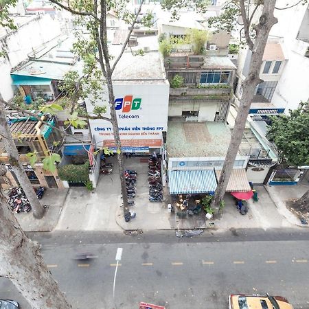Cozrum Smart - First Target Hotel Ho Chi Minh City Bagian luar foto