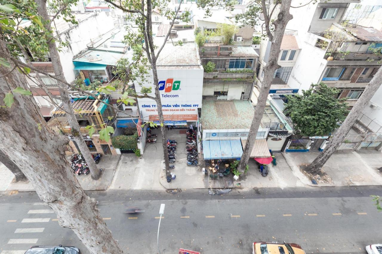 Cozrum Smart - First Target Hotel Ho Chi Minh City Bagian luar foto